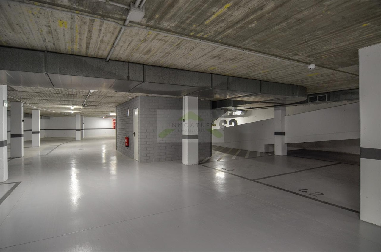 Foto 24 A ESTRENAR .- Piso exterior de 62m2 con garaje y trastero, Ayuntamiento de Carral.- 