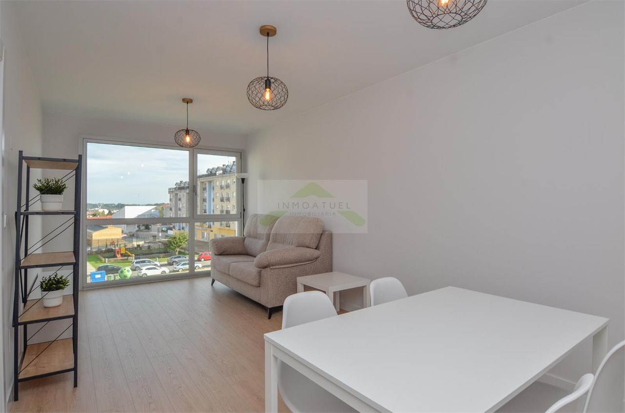Foto 2 A ESTRENAR .- Piso exterior de 62m2 con garaje y trastero, Ayuntamiento de Carral.- 