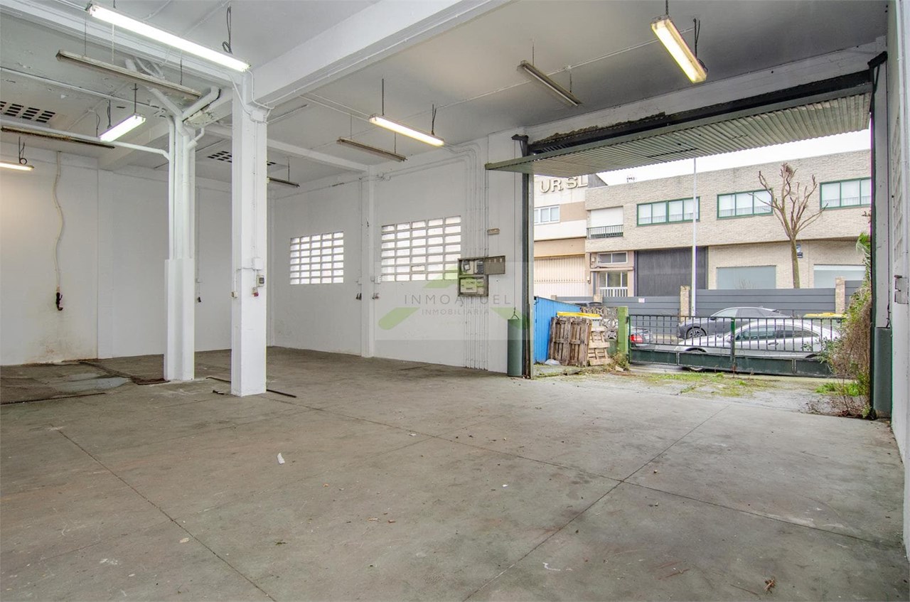 Foto 3 Alquiler de Nave Industrial en A Grela – 190 m²
