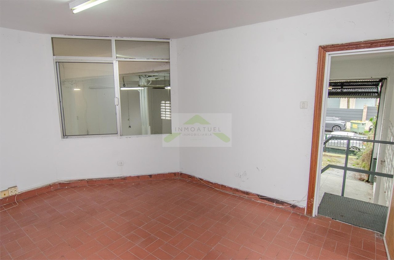 Foto 8 Alquiler de Nave Industrial en A Grela – 190 m²