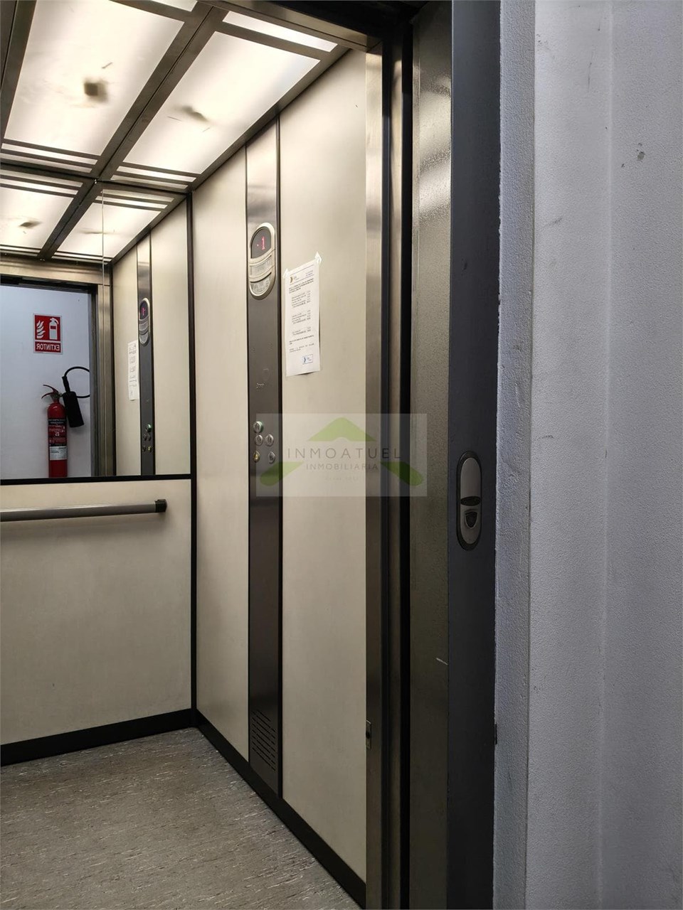 Foto 8 Alquiler de plaza de garaje ubicada en Parroquia de San Rosendo, zona Sagrada Familia.