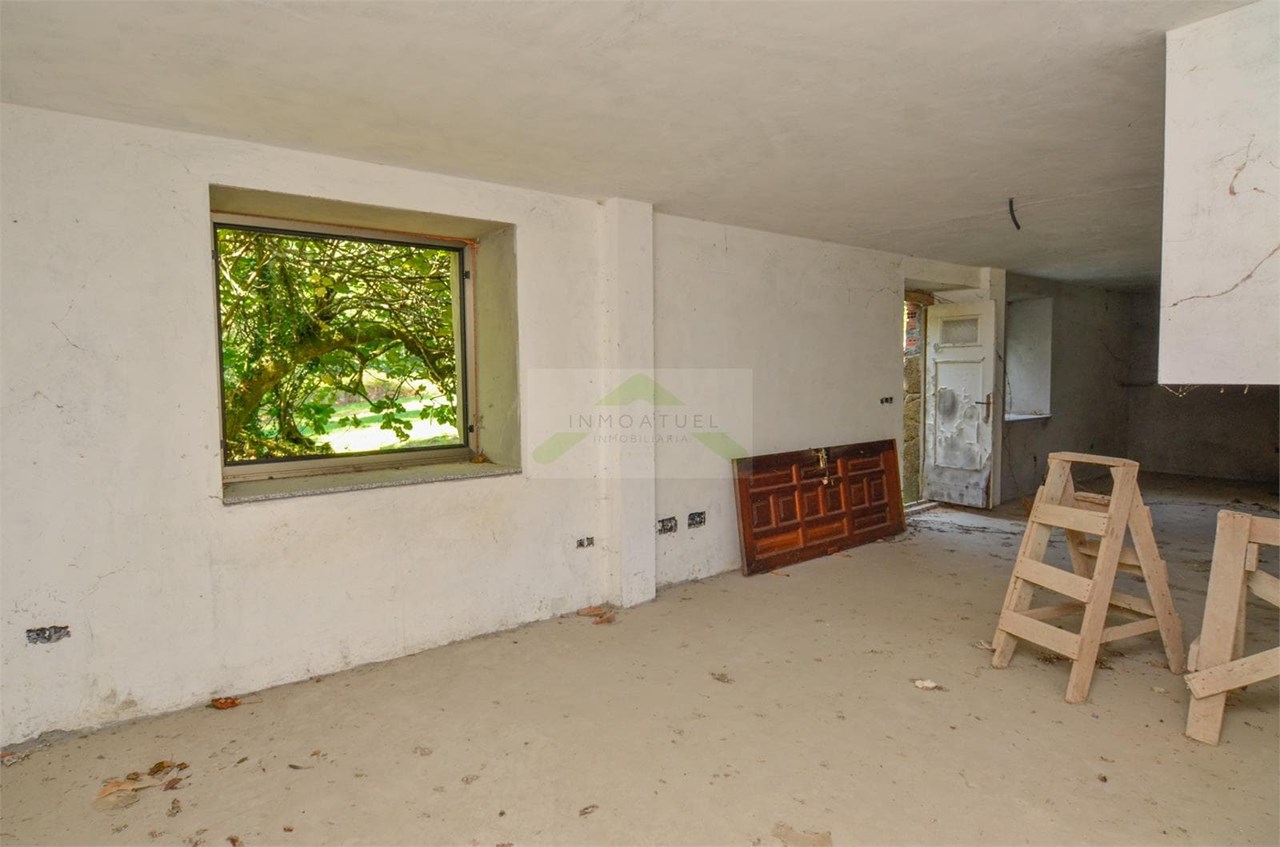 Foto 10 Casa de 88m2 + finca de 486m2, zona Xontes - Carral (A Coruña).- 