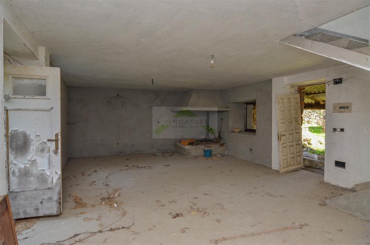 Foto 11 Casa de 88m2 + finca de 486m2, zona Xontes - Carral (A Coruña).- 