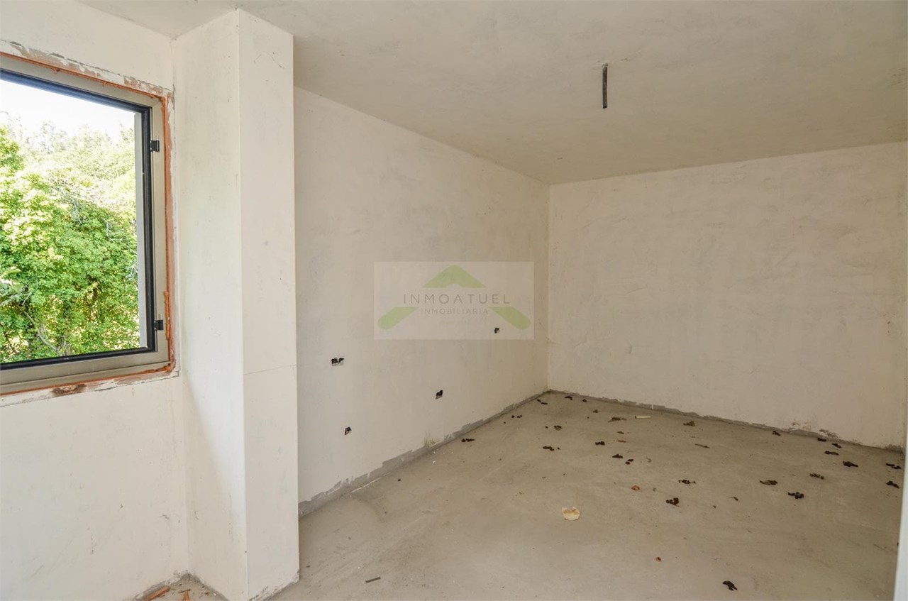 Foto 17 Casa de 88m2 + finca de 486m2, zona Xontes - Carral (A Coruña).- 