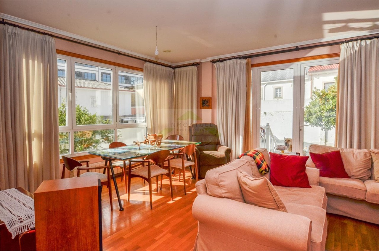 Foto 6 Chalet de 278m2 con finca en el centro de A Coruña, zona Sagrada Familia.- 