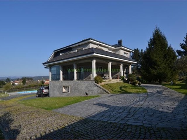 CHALET DE LUJO, a 3 KM DE SADA - Bergondo