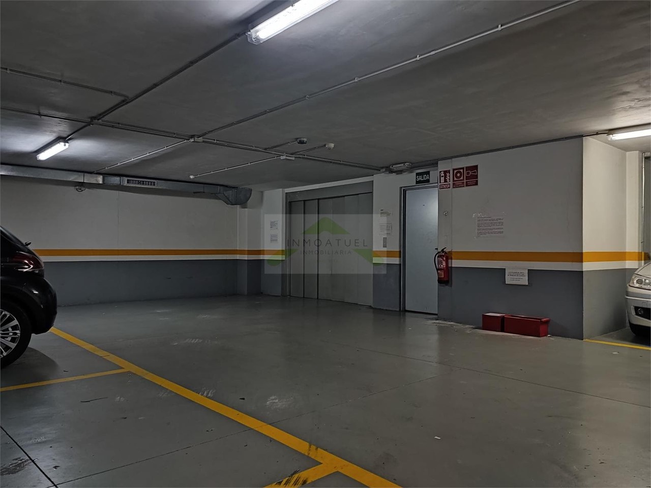 Foto 4 Dos plazas de garaje (ambas para coche grande), zona Los Mallos - Estación de trenes.- 