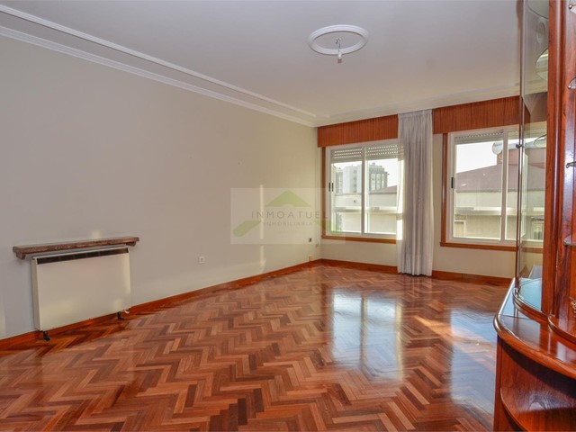 Dúplex muy luminoso de 130m2 útiles, Zona Ronda Outeiro (Frente a Vioño).  - A Coruña