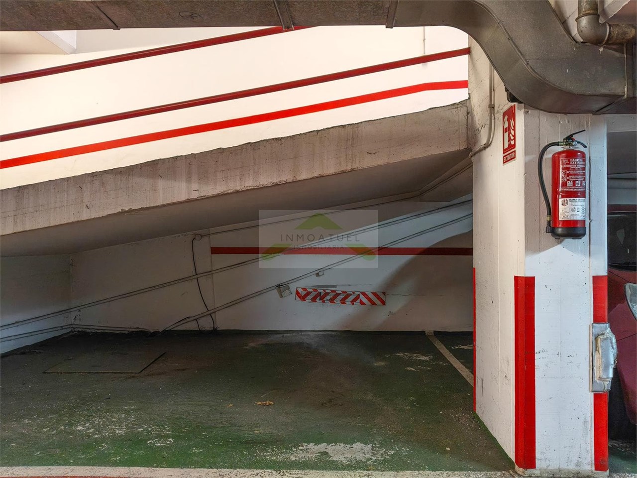 Foto 23 Entreplanta de 127m² con Garaje en Ronda de Outeiro – Ideal Negocio o Academia.