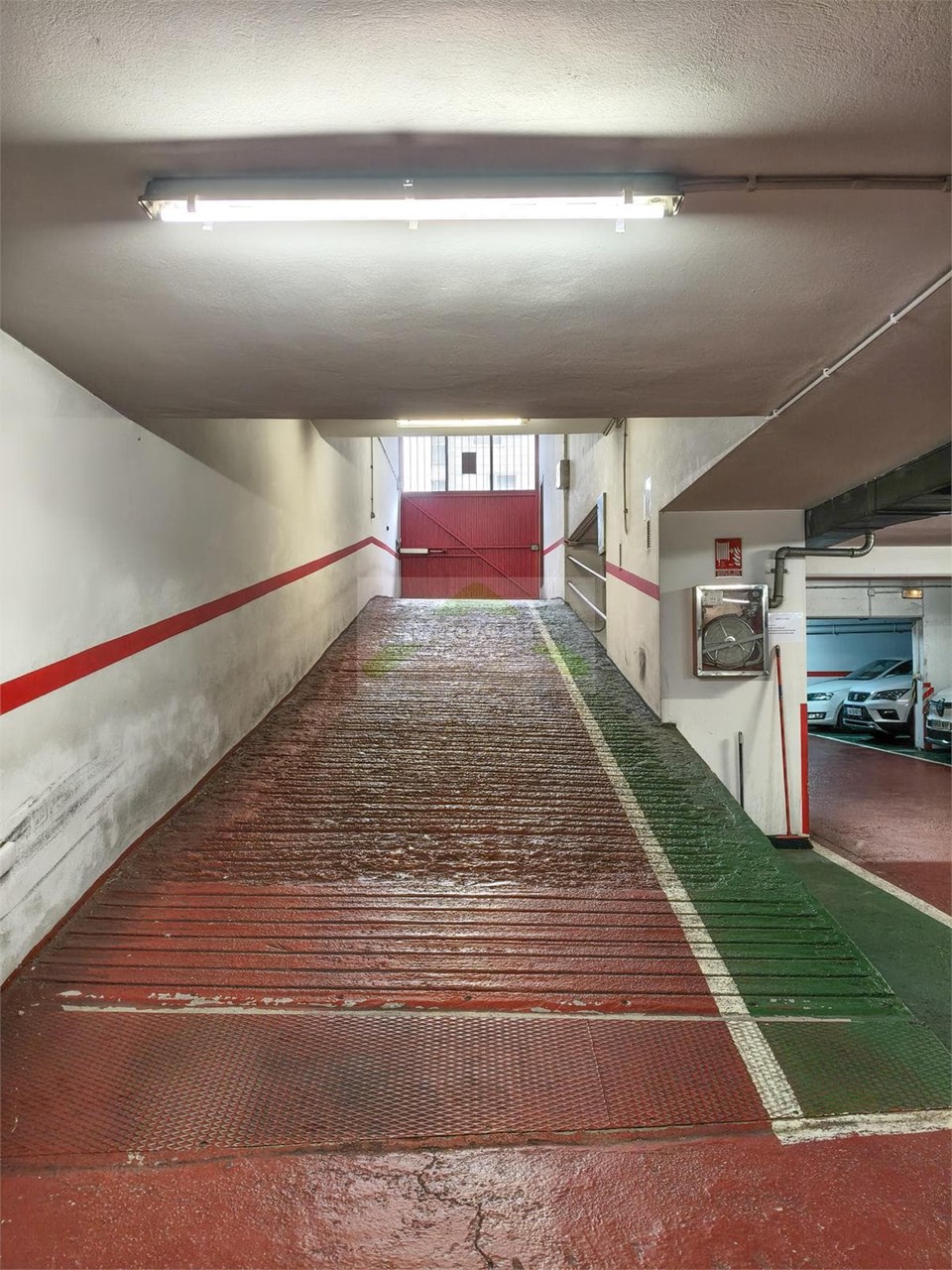 Foto 25 Entreplanta de 127m² con Garaje en Ronda de Outeiro – Ideal Negocio o Academia.