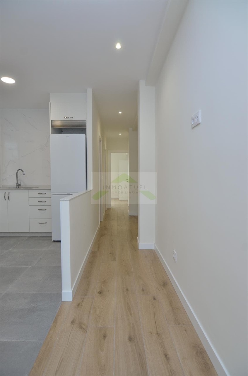 Foto 4 ESTUDIANTES.- ¡ A ESTRENAR ! Piso muy luminoso de 83m2, zona Mallos.- 