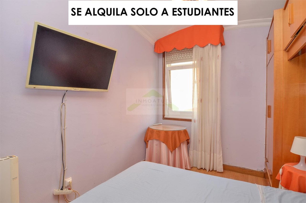 Foto 14 ESTUDIANTES.- Piso de 69m2, zona Sagrada Familia, próximo a Ronda de Outeiro.-