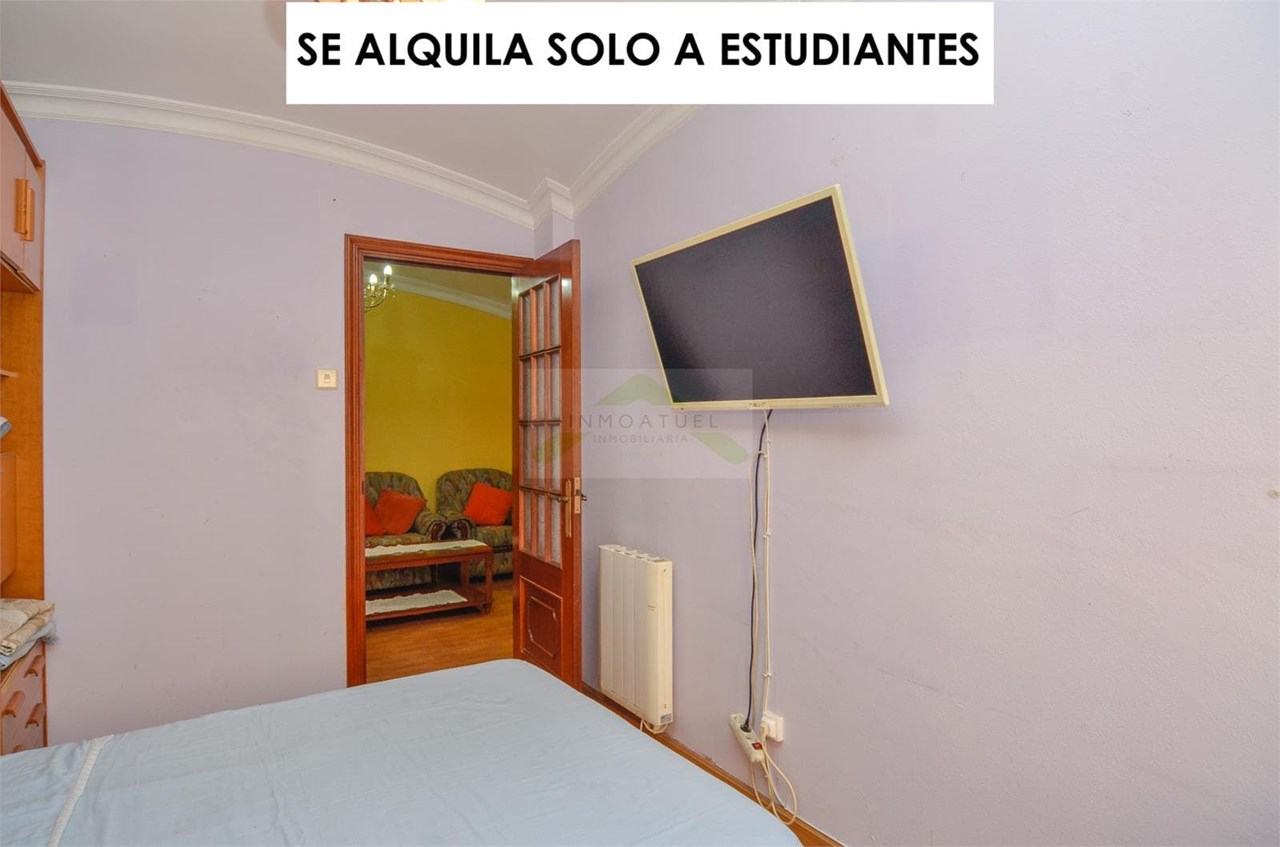 Foto 16 ESTUDIANTES.- Piso de 69m2, zona Sagrada Familia, próximo a Ronda de Outeiro.-