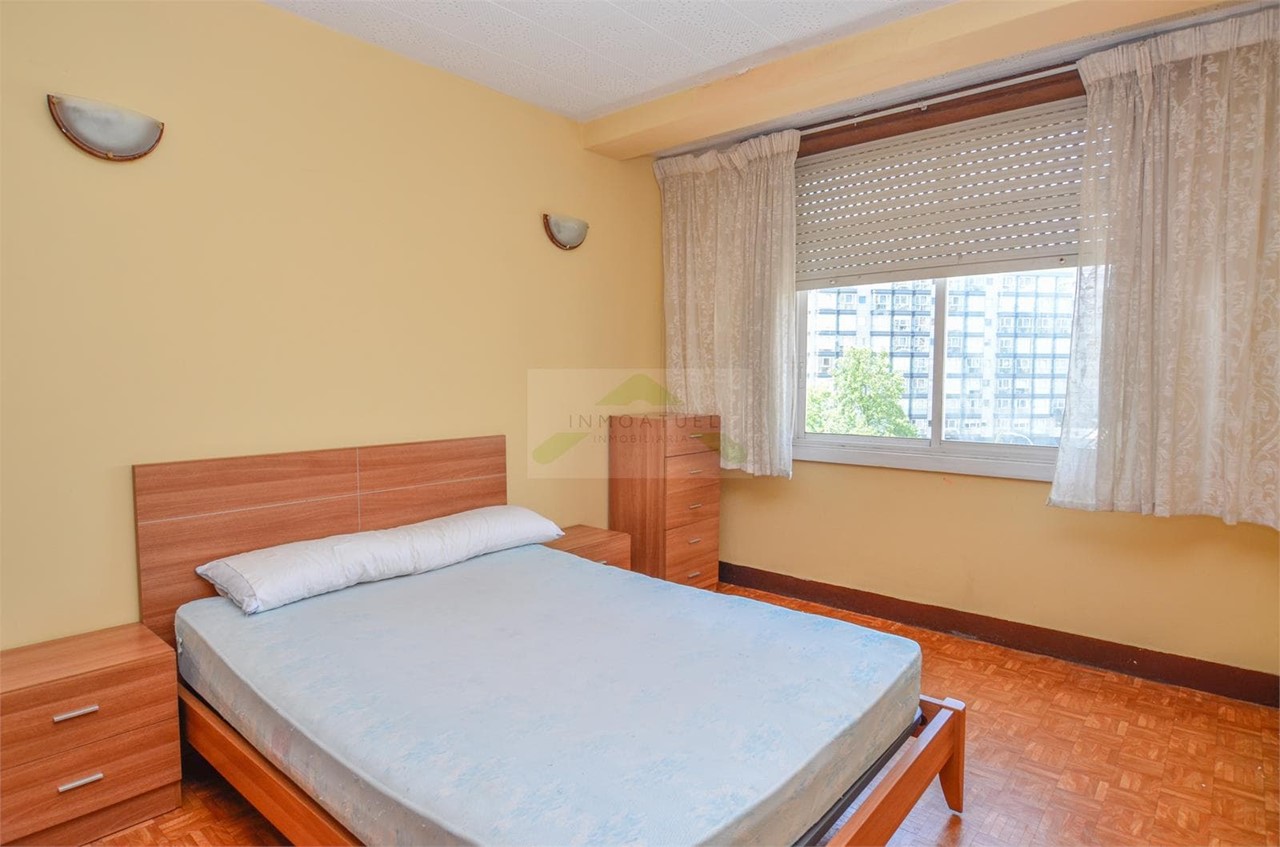 Foto 11 ESTUDIANTES.- Piso de 96m2, zona Mallos (Avenida Arteixo/Rda Outeiro).- 