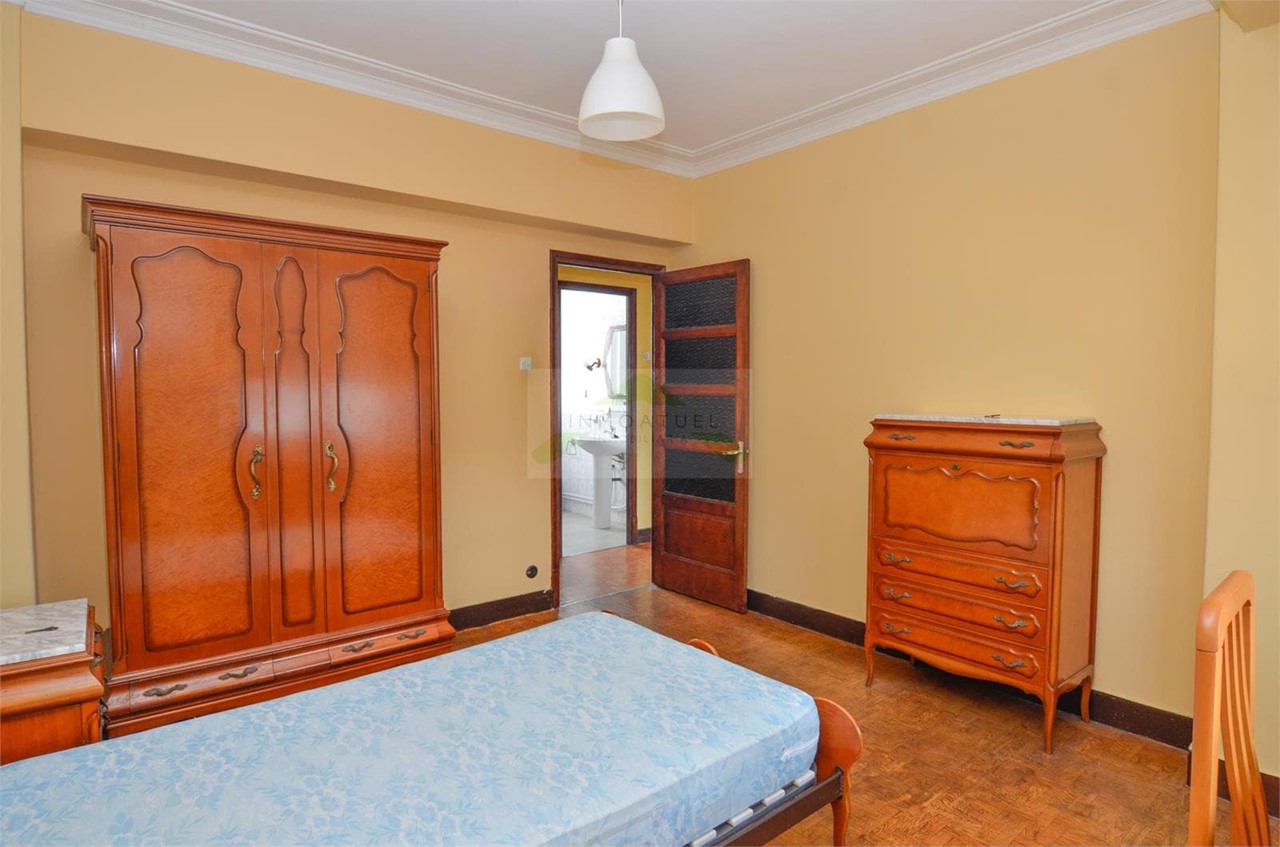 Foto 18 ESTUDIANTES.- Piso de 96m2, zona Mallos (Avenida Arteixo/Rda Outeiro).- 
