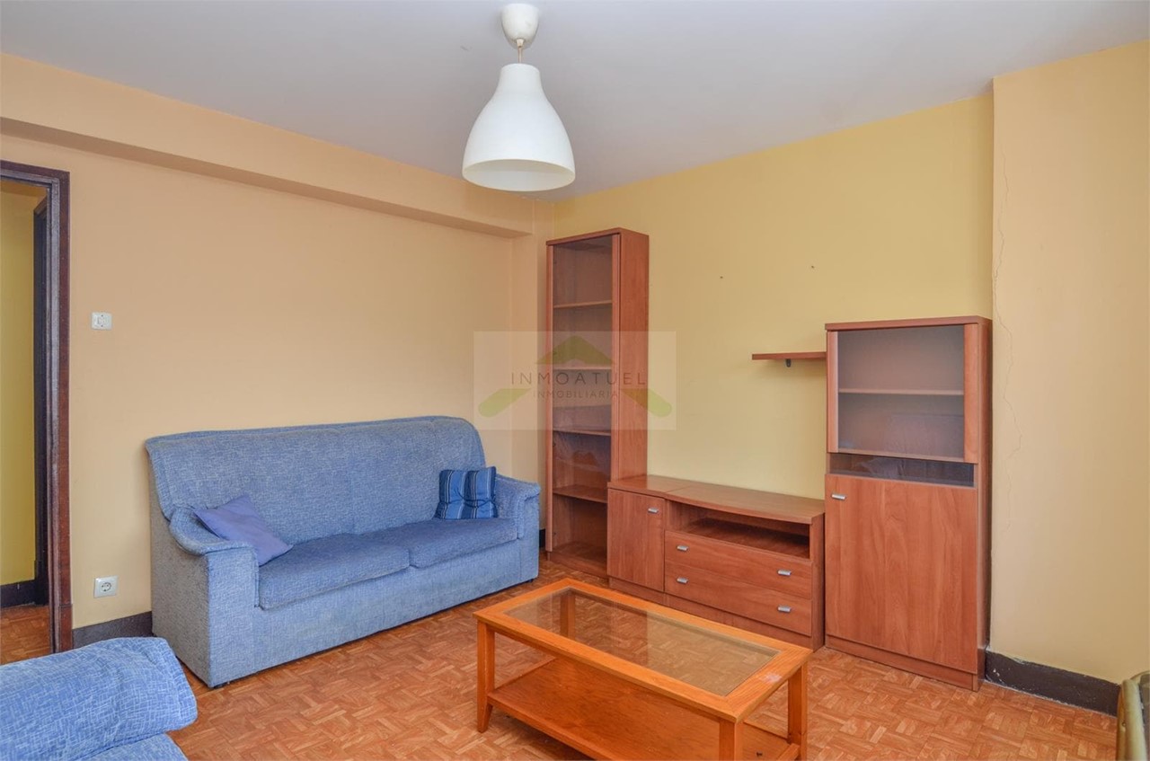Foto 2 ESTUDIANTES.- Piso de 96m2, zona Mallos (Avenida Arteixo/Rda Outeiro).- 