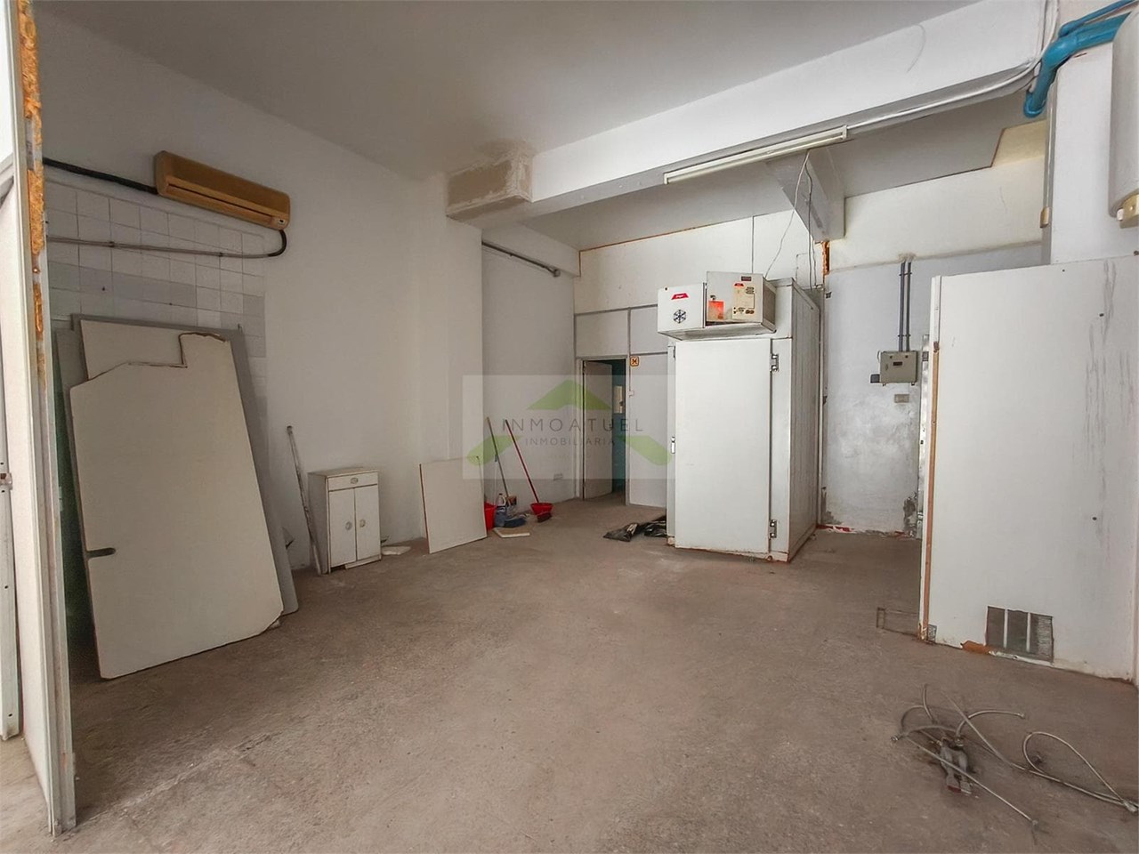 Foto 6 LOCAL 84m² EN CALLE PEATONAL - Zona Sagrada Familia - IDEAL TIENDA DE ALIMENTACIÓN.