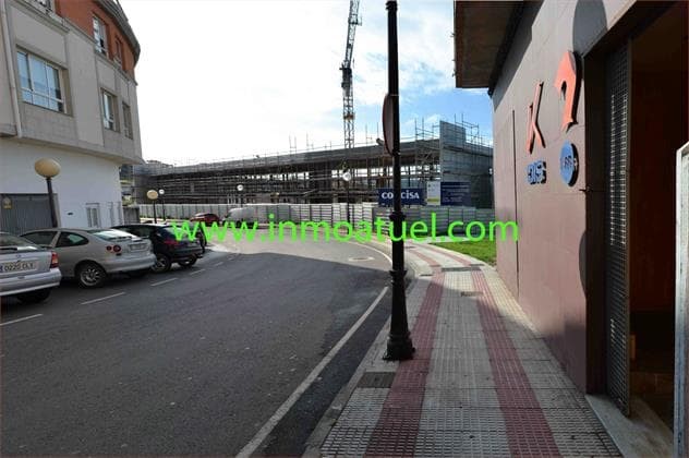 Foto 1 Local apto para bar a metros del nuevo centro de salud de Vilarrodís (Arteixo).-