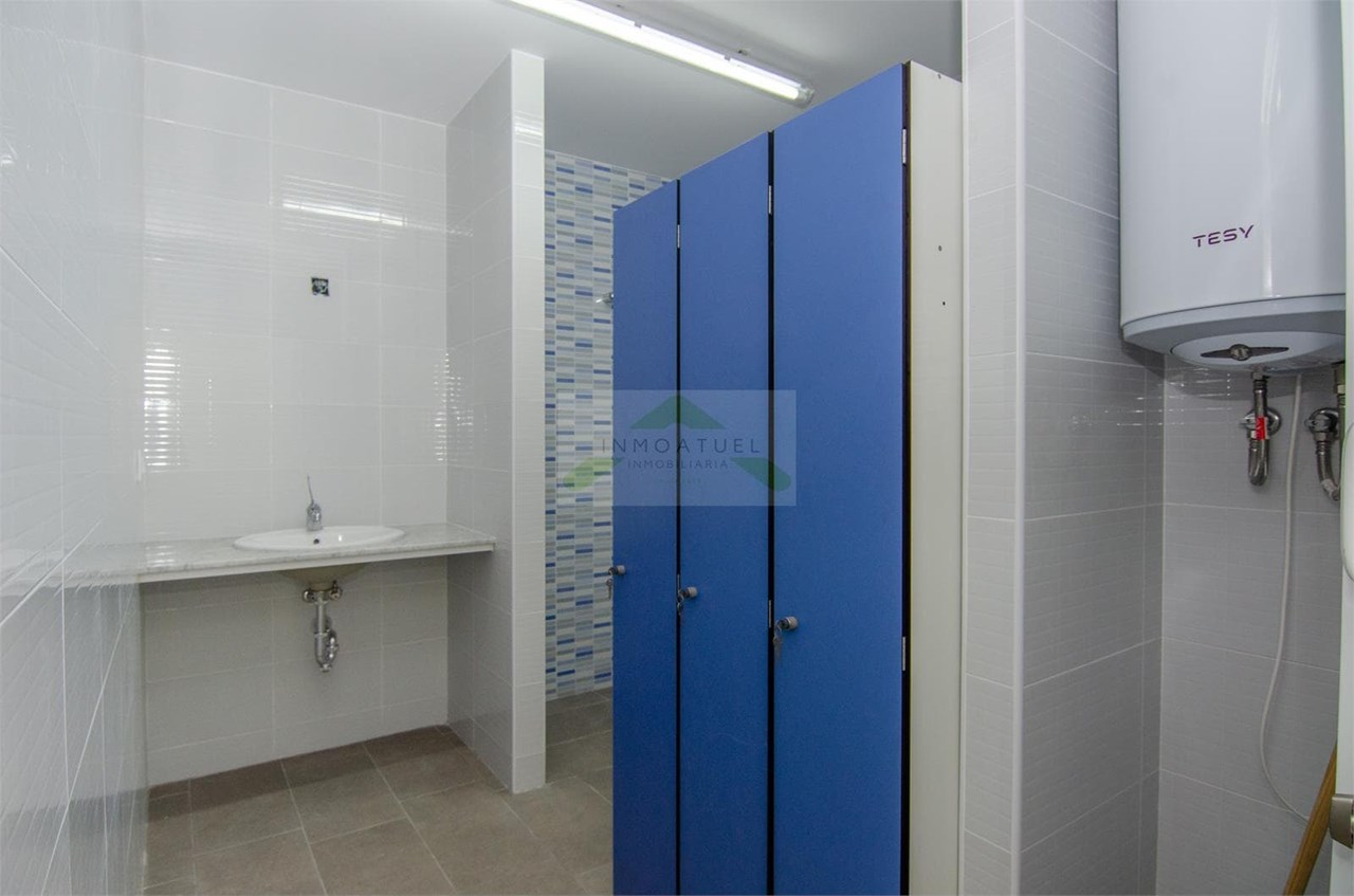 Foto 12 Local comercial de 132m2 ubicado en Vioño (frente al parque)