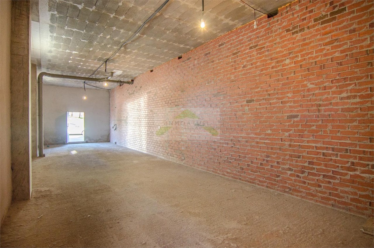 Foto 19 Local comercial de 132m2 ubicado en Vioño (frente al parque)