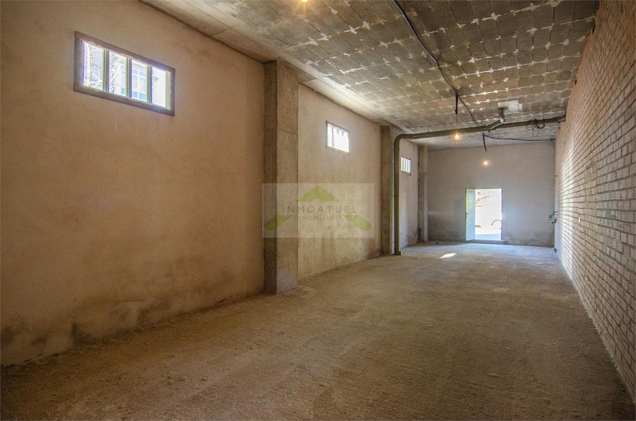 Foto 20 Local comercial de 132m2 ubicado en Vioño (frente al parque)