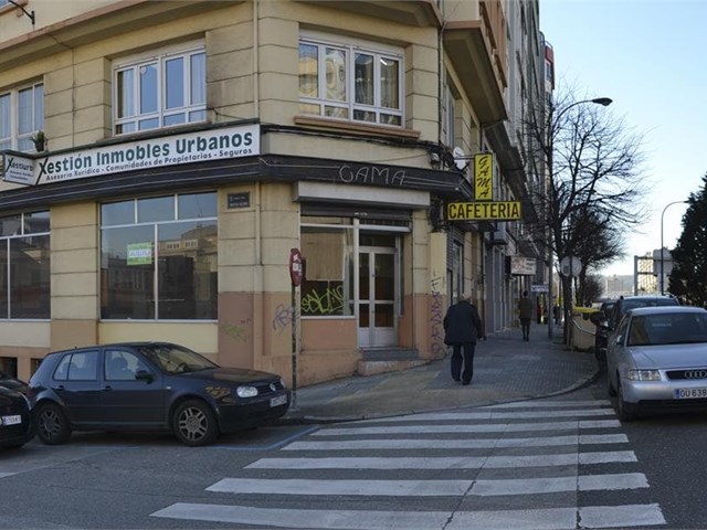 Local comercial de 171m2, zona Cuatro Caminos (C/Perpetuo Socorro).-  - A Coruña