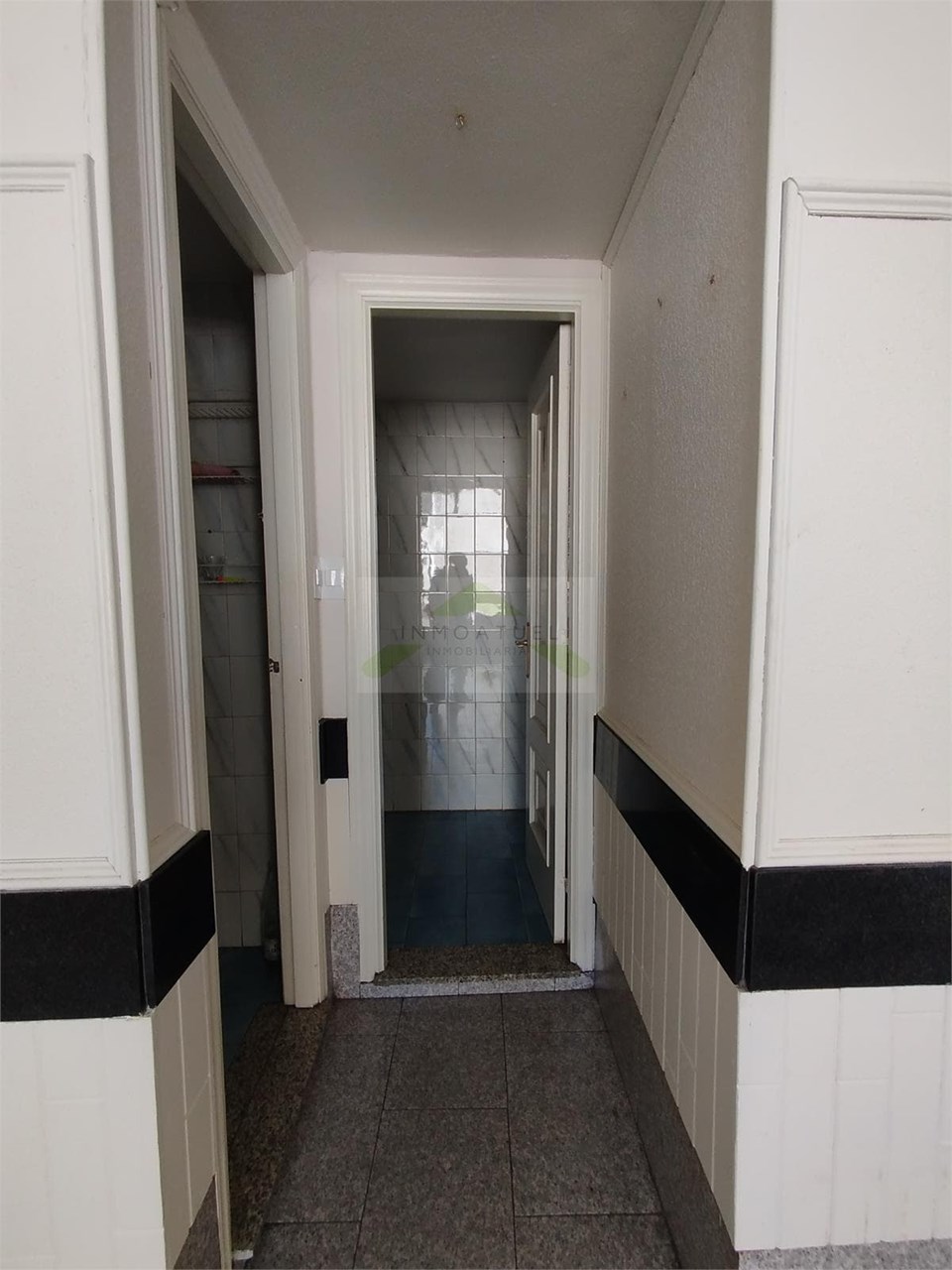 Foto 7 Local comercial de 171m2, zona Cuatro Caminos (C/Perpetuo Socorro).- 