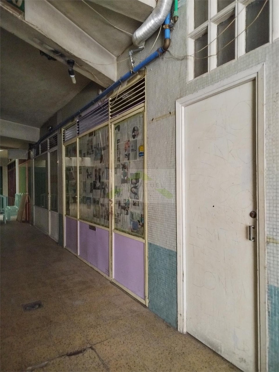 Foto 5 Local comercial de 20m2, zona Mallos (Avenida Mallos).- Ideal almacén o trastero.- 