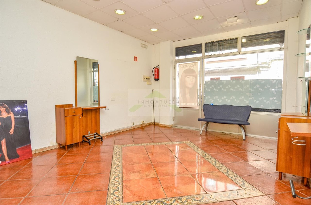 Foto 16 Local comercial de 40m2, zona Mallos, próximo a Ronda de Outeiro y Avenida Arteixo.- 