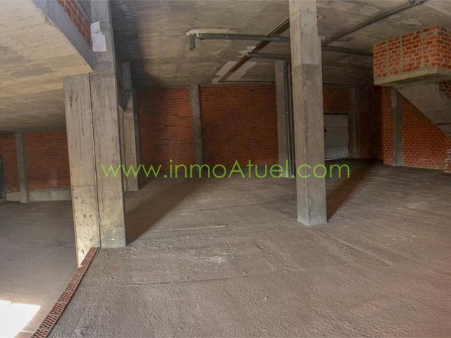 Local comercial de 708m2, zona Pastoriza ( A Maceira )  - Arteixo