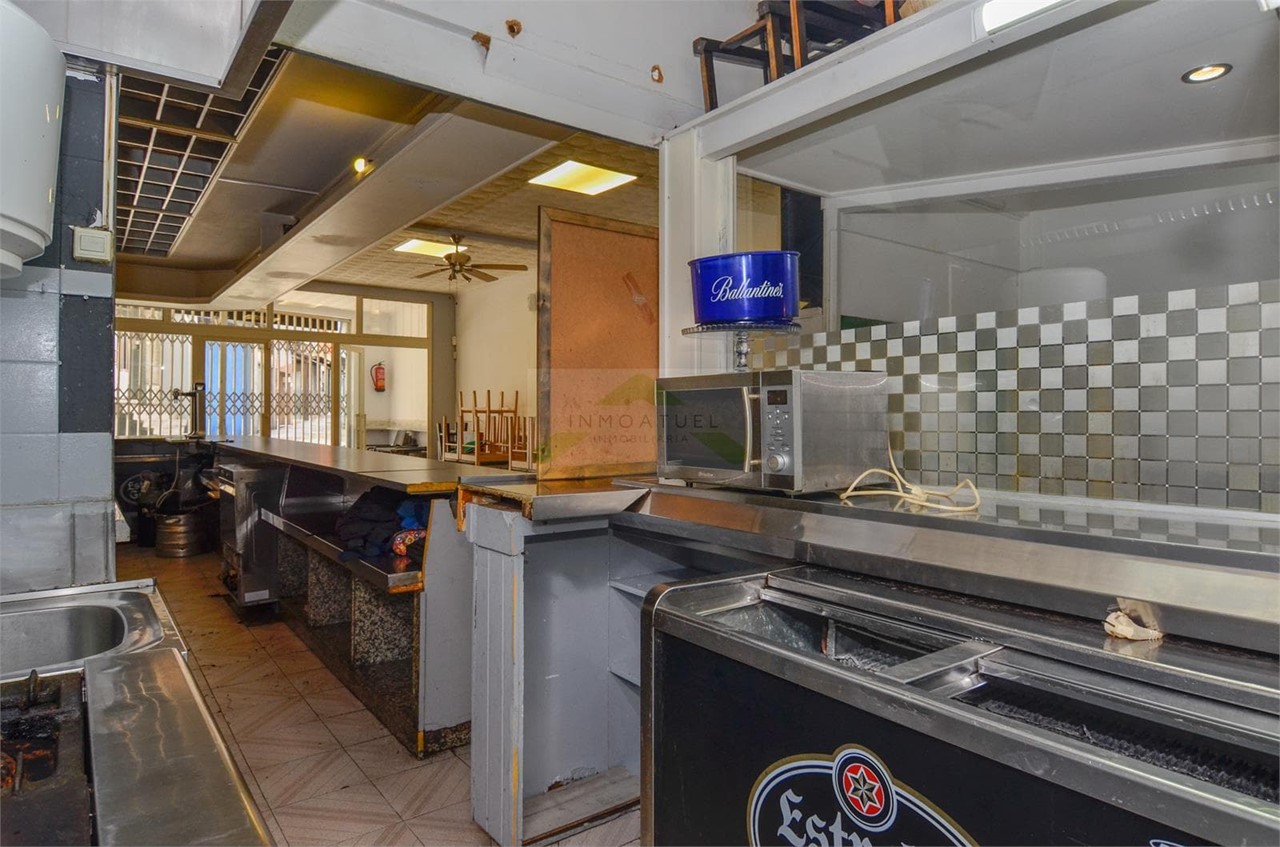 Foto 10 local comercial de 75m2 para hostelería, zona Mallos ( Estación de trenes ).- 