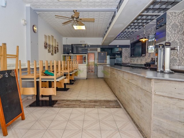 local comercial de 75m2 para hostelería, zona Mallos ( Estación de trenes ).-  - A Coruña