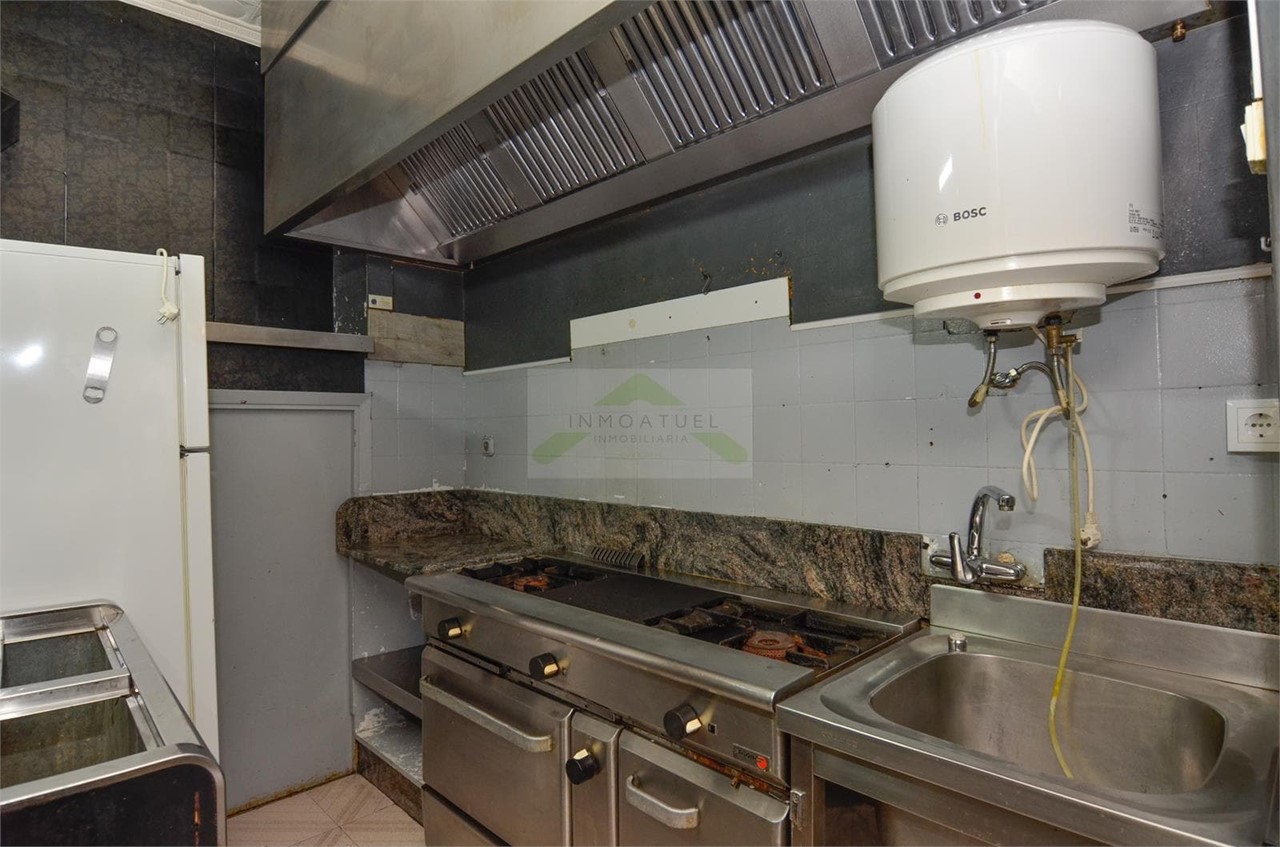 Foto 9 local comercial de 75m2 para hostelería, zona Mallos ( Estación de trenes ).- 