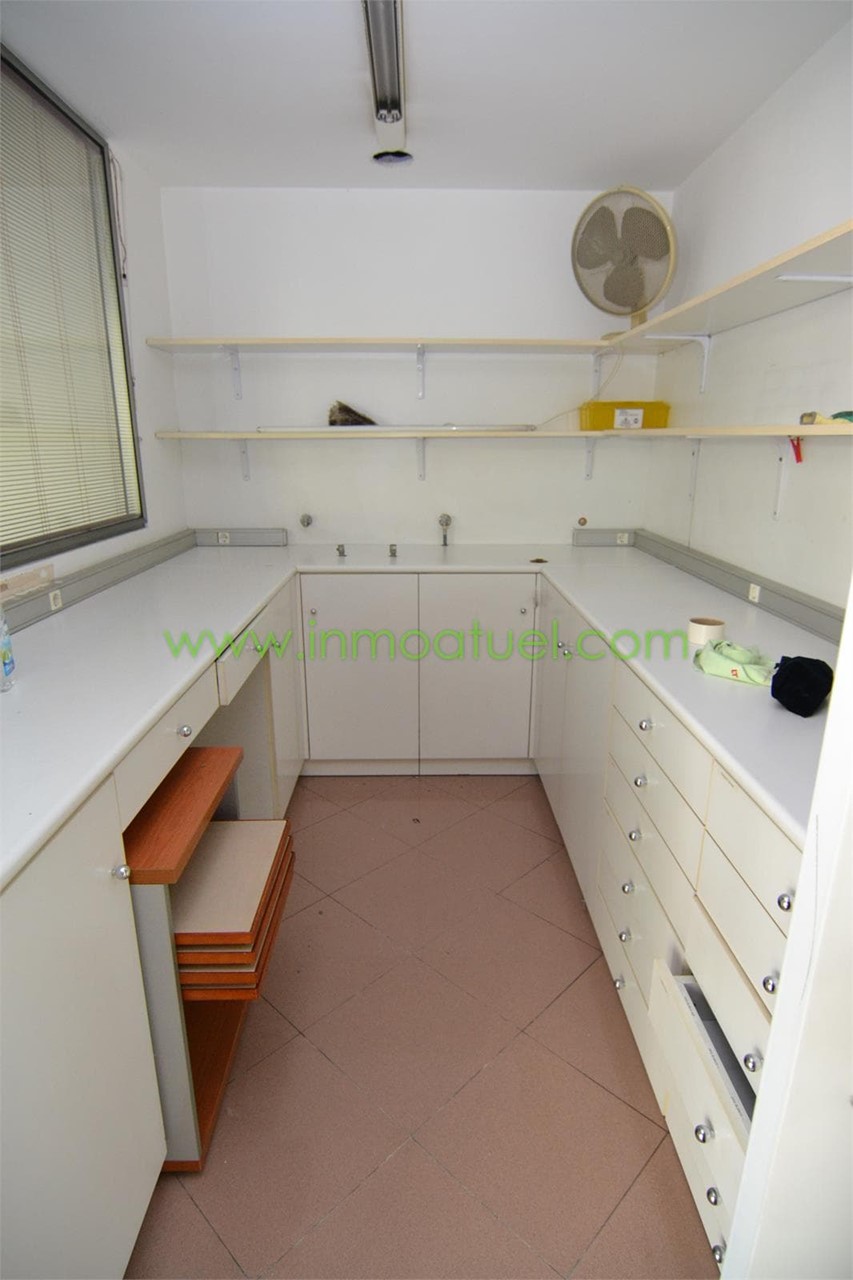 Foto 6 Local comercial de 80m2, zona Mallos (Avenida Mallos) .- 