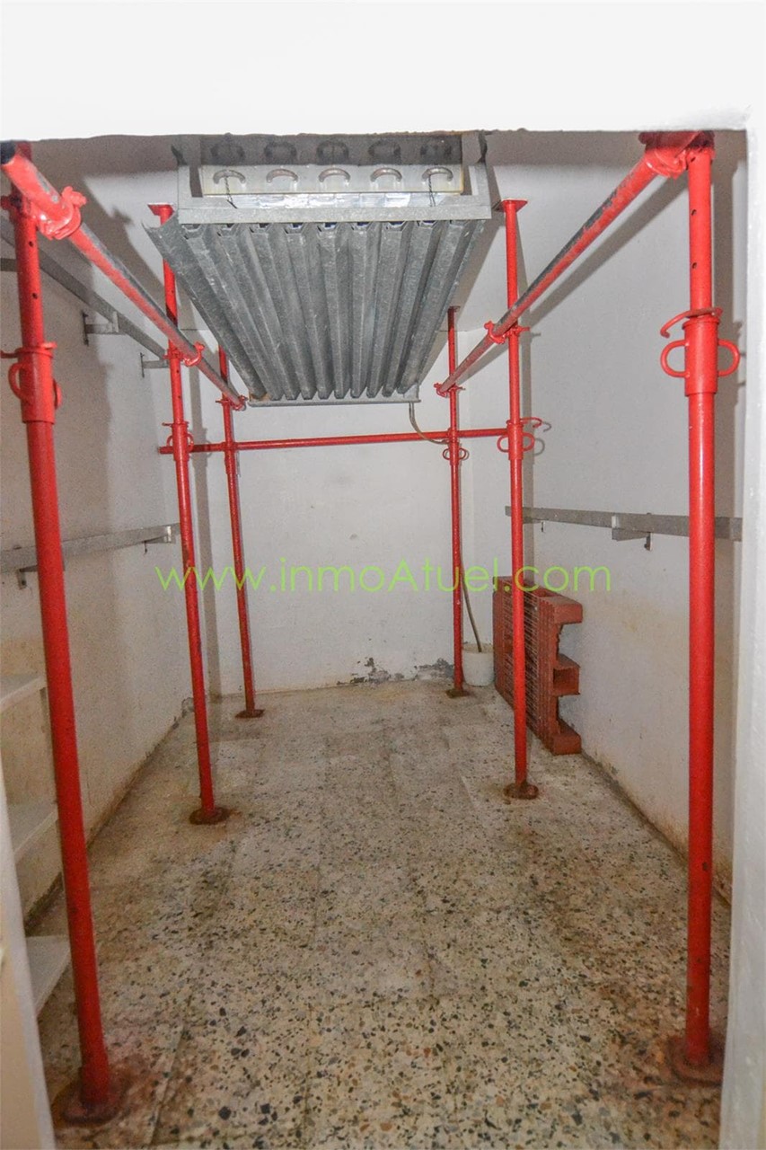 Foto 9 Local comercial de 84m2, zona Sagrada Familia.- 