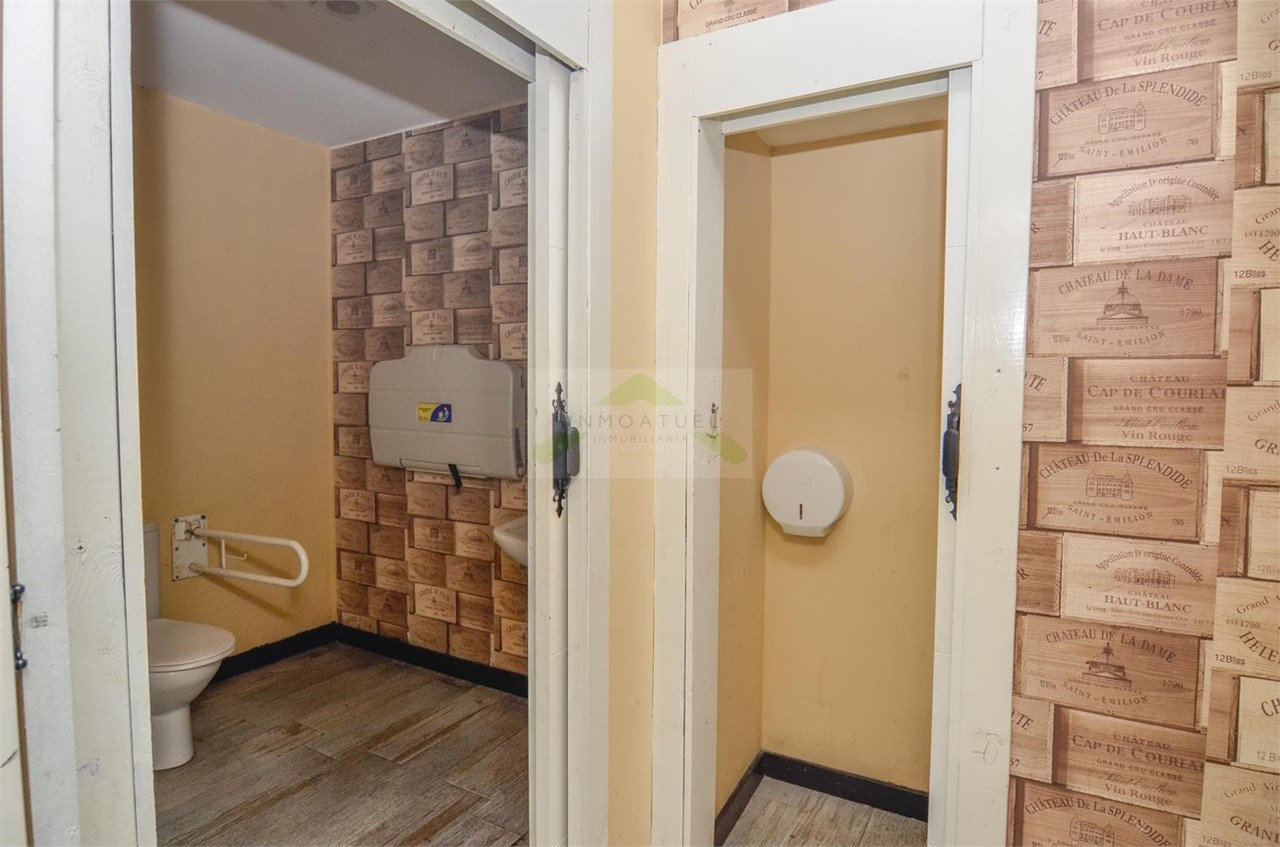 Foto 6 Local comercial / vivienda de 65m2, zona Mallos (Plaza Padre José Rubinos).- 