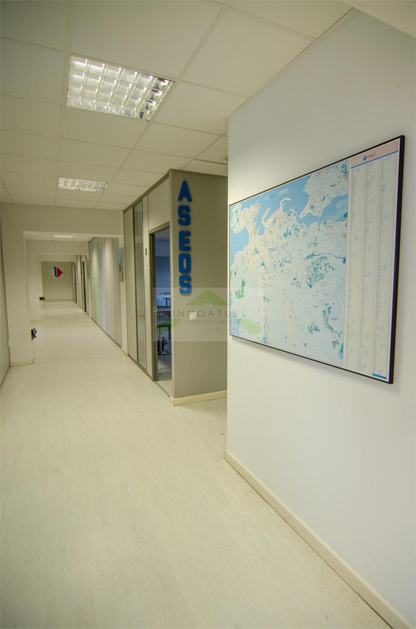 Foto 13 Local de 510m2 ubicado en el Poligono Industrial La Grela Bens (A Coruña).