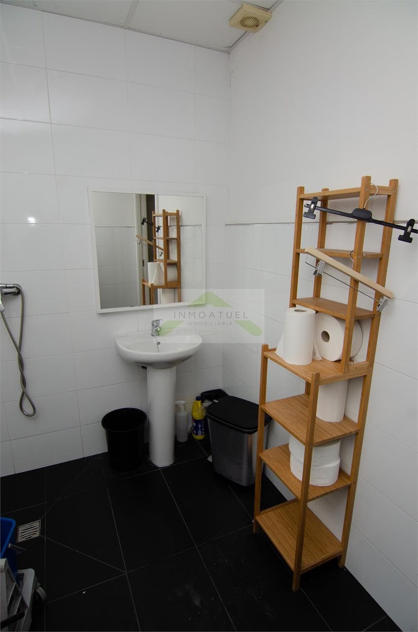 Foto 17 Local de 510m2 ubicado en el Poligono Industrial La Grela Bens (A Coruña).