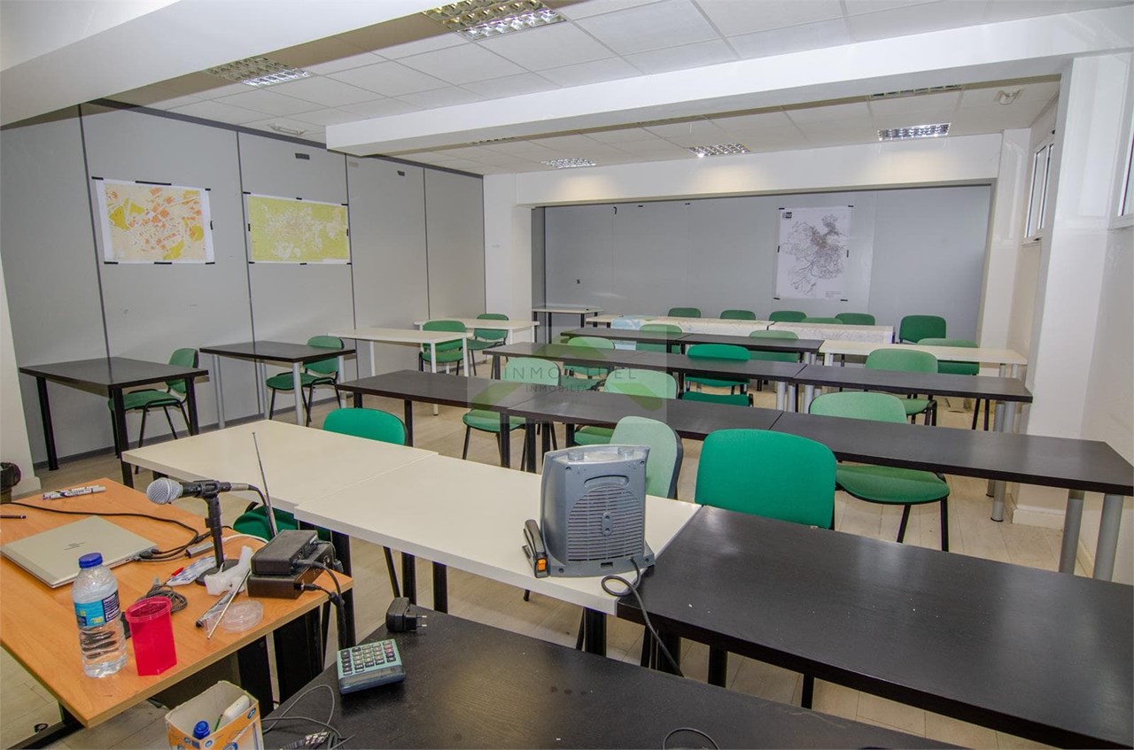 Foto 22 Local de 510m2 ubicado en el Poligono Industrial La Grela Bens (A Coruña).