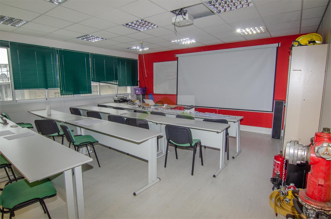 Foto 24 Local de 510m2 ubicado en el Poligono Industrial La Grela Bens (A Coruña).