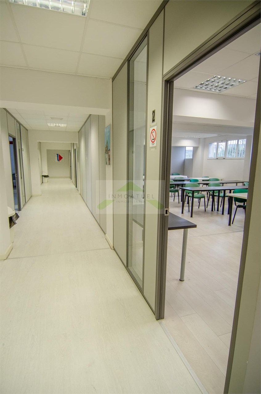 Foto 28 Local de 510m2 ubicado en el Poligono Industrial La Grela Bens (A Coruña).