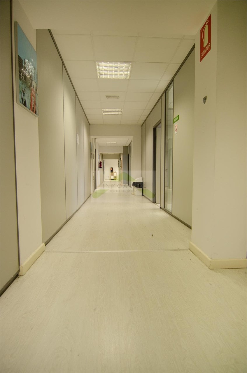 Foto 29 Local de 510m2 ubicado en el Poligono Industrial La Grela Bens (A Coruña).