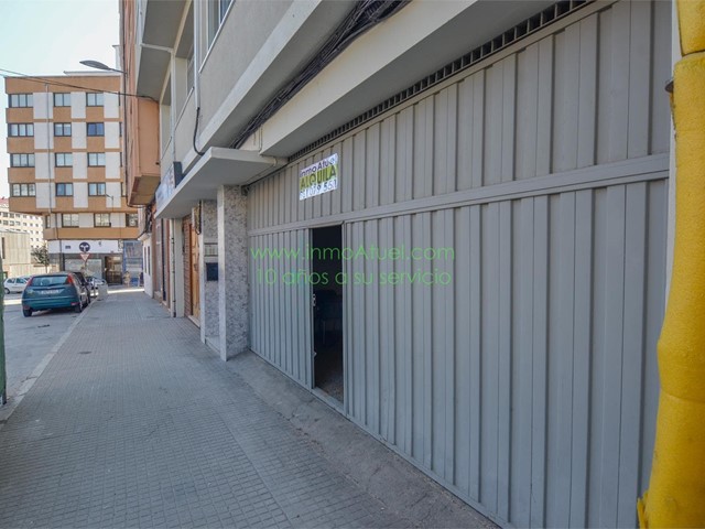 Local de 78m2, zona Mallos sobre calle Ribadavia.-  - A Coruña