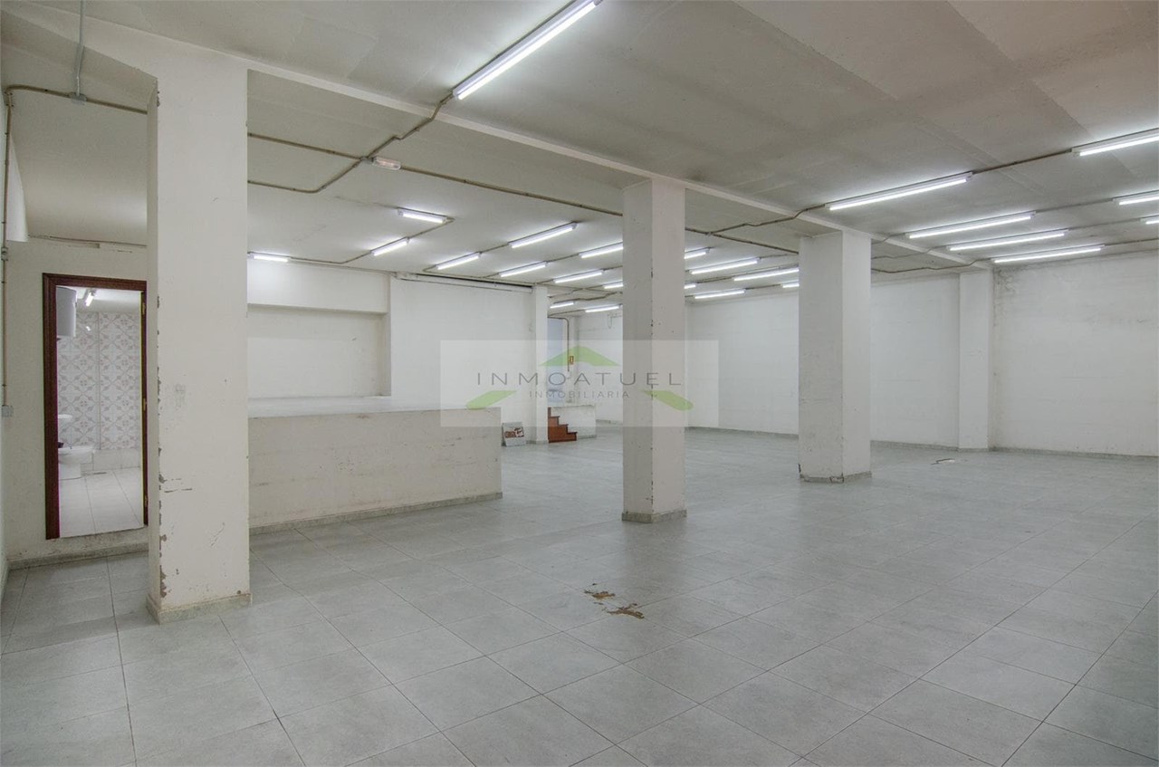 Foto 11 MAGNÍFICA OPORTUNIDAD - LOCAL 328m² sobre la Ronda de Outeiro, a solo 100 metros de Avenida Arteixo.