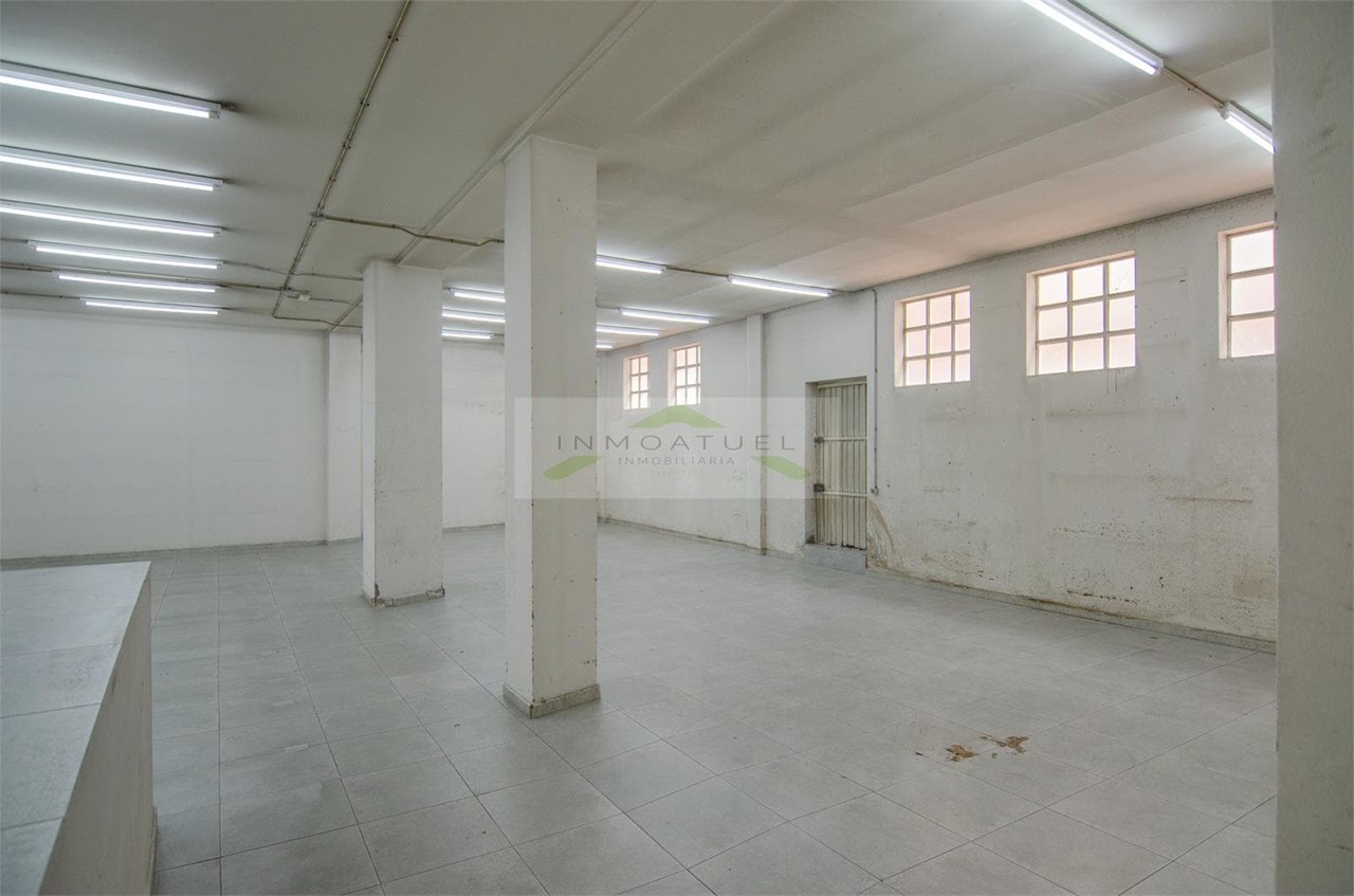 Foto 12 MAGNÍFICA OPORTUNIDAD - LOCAL 328m² sobre la Ronda de Outeiro, a solo 100 metros de Avenida Arteixo.