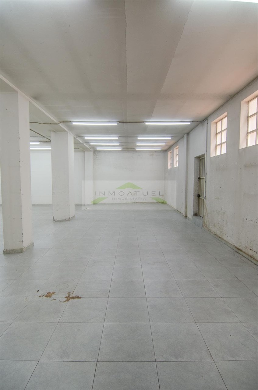 Foto 13 MAGNÍFICA OPORTUNIDAD - LOCAL 328m² sobre la Ronda de Outeiro, a solo 100 metros de Avenida Arteixo.