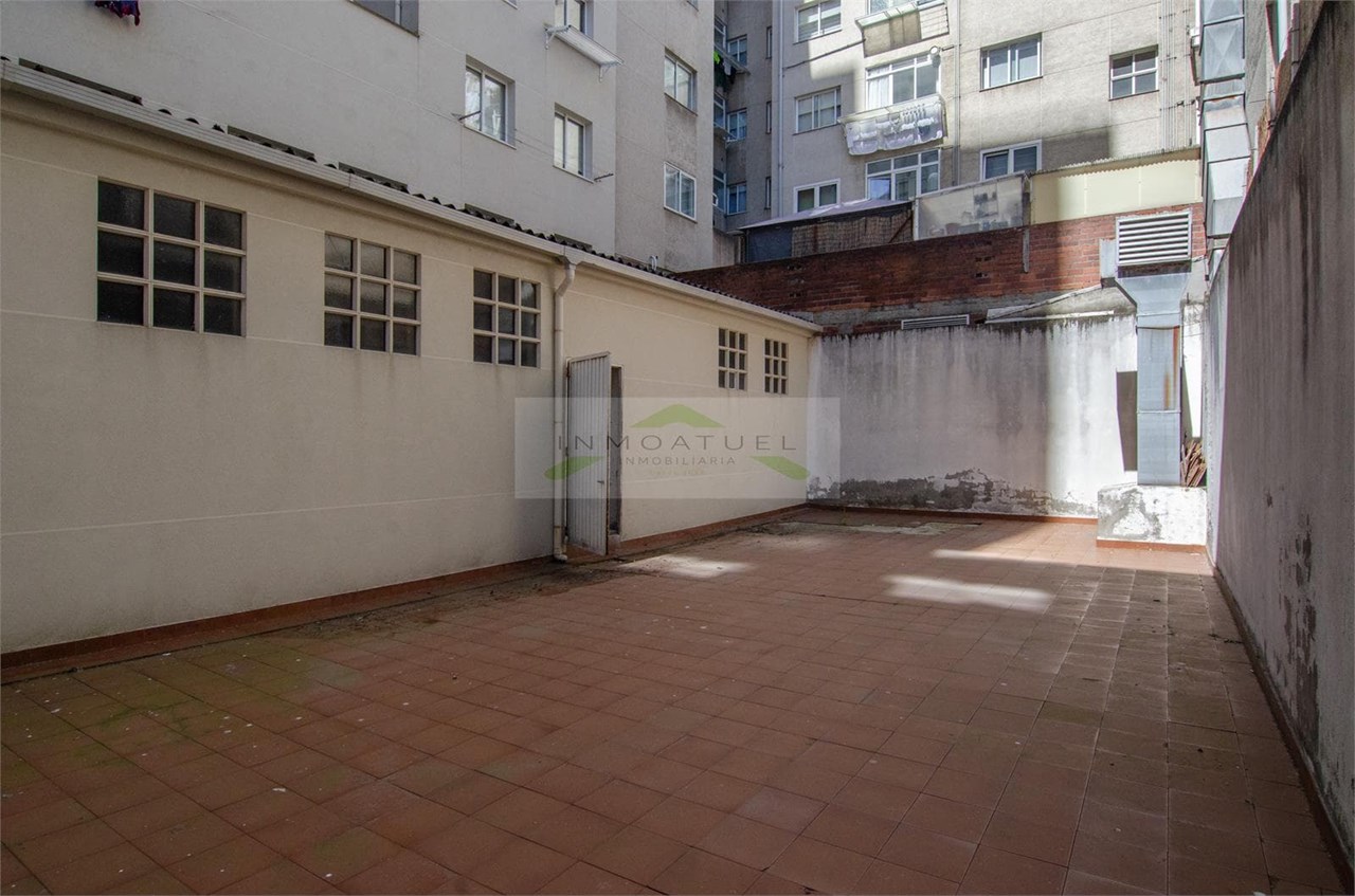 Foto 17 MAGNÍFICA OPORTUNIDAD - LOCAL 328m² sobre la Ronda de Outeiro, a solo 100 metros de Avenida Arteixo.