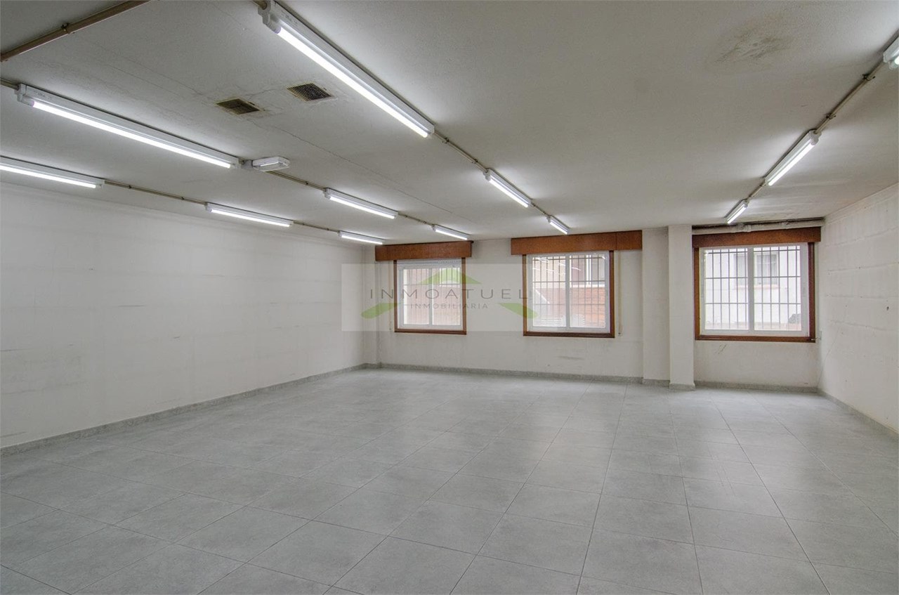 Foto 19 MAGNÍFICA OPORTUNIDAD - LOCAL 328m² sobre la Ronda de Outeiro, a solo 100 metros de Avenida Arteixo.
