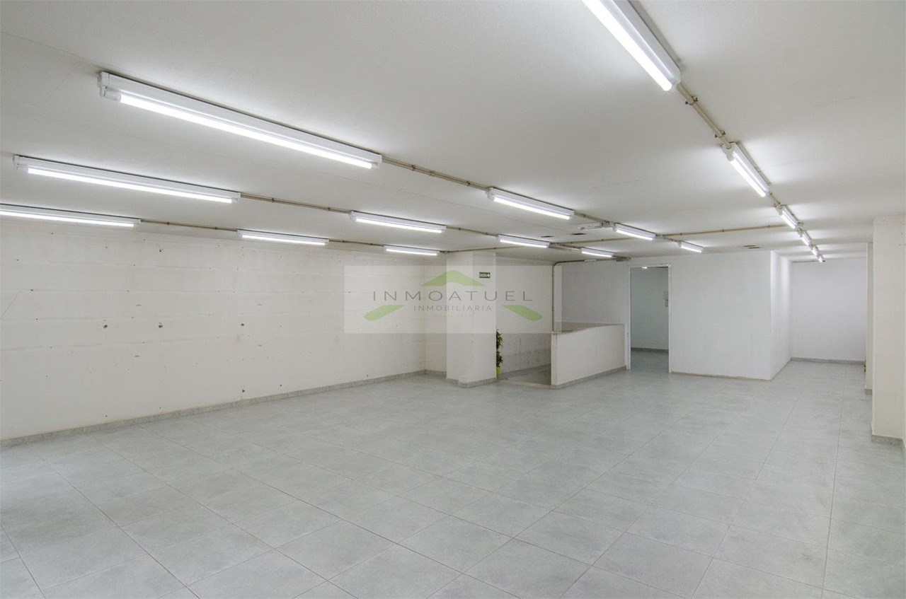 Foto 22 MAGNÍFICA OPORTUNIDAD - LOCAL 328m² sobre la Ronda de Outeiro, a solo 100 metros de Avenida Arteixo.