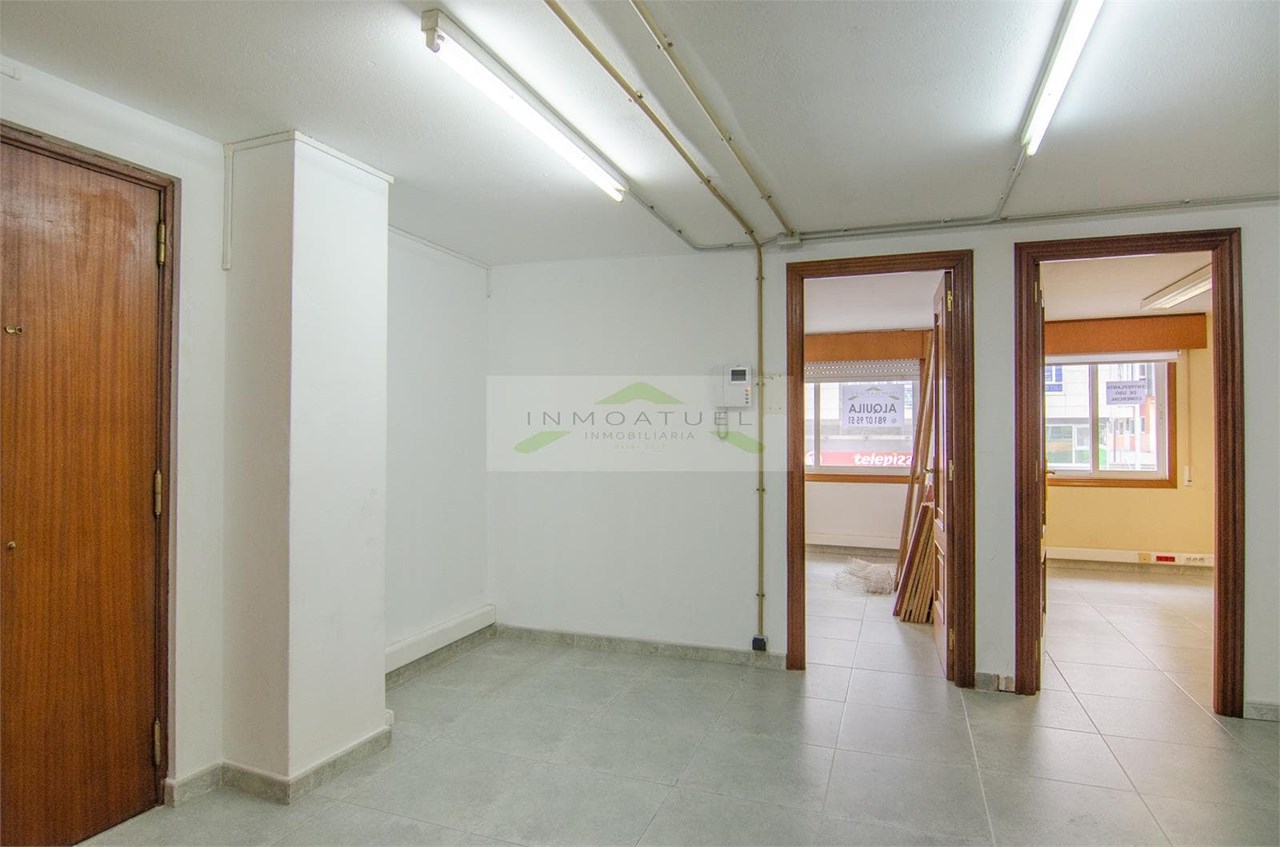 Foto 26 MAGNÍFICA OPORTUNIDAD - LOCAL 328m² sobre la Ronda de Outeiro, a solo 100 metros de Avenida Arteixo.